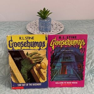 Goosebumps Book Set by R.L.Stine StayOut of the Basement & Welcome to Dead House